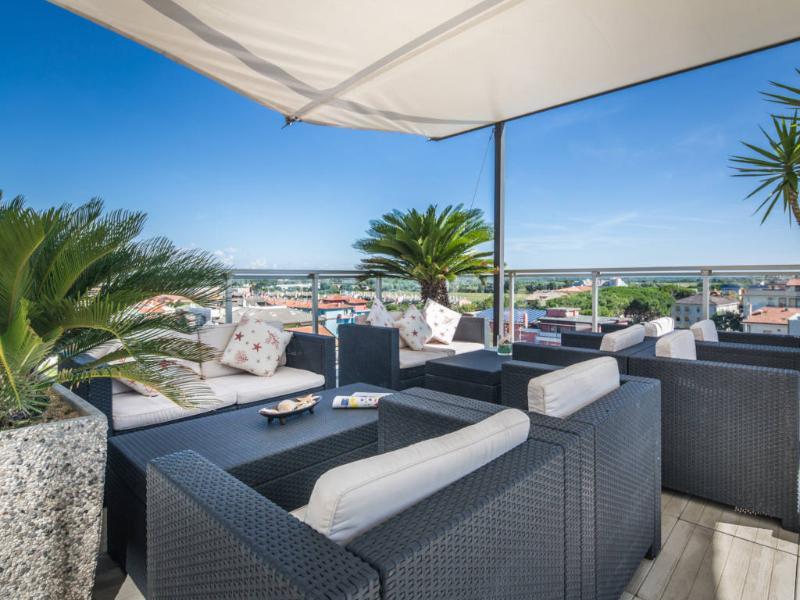 Karinzia Hotel